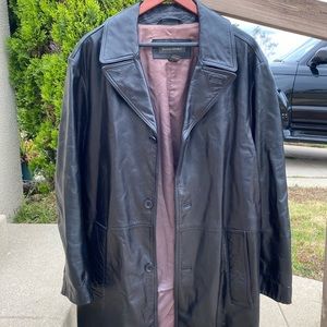 vintage banana republic leather jacket- size L!